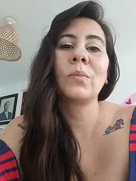 Sophie_tyler1 - Show tits