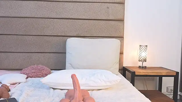Abigail_montiel - Spread your legs and show your pussy 🤍