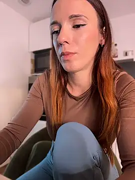 Clara-francaise - suce / leche gode