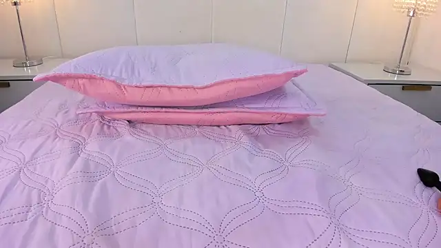 Evaa_Martinez - Shake ass