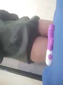 Tomboyhot77 - Squirt