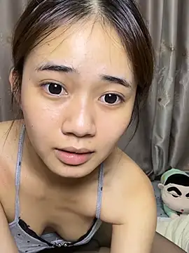 Naizi - 刚刚开直播，给奈子点鼓励。