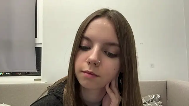 LisaPorse - show belly + cute wink