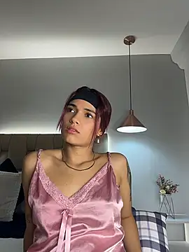 Amber_sparkle - Wiggle ass + twerking😈