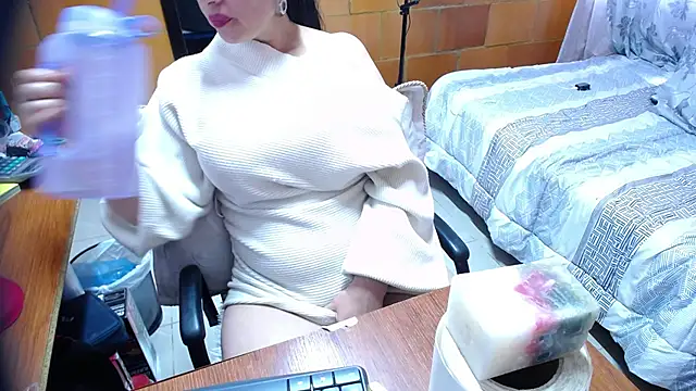 Charlote_temple - oil boobs