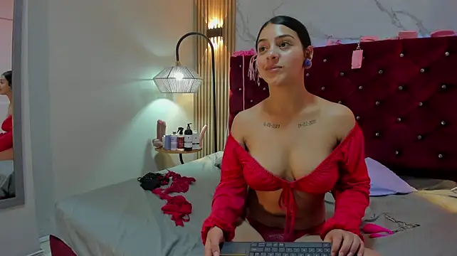 Eva-Lonx - Spank Ass x 4