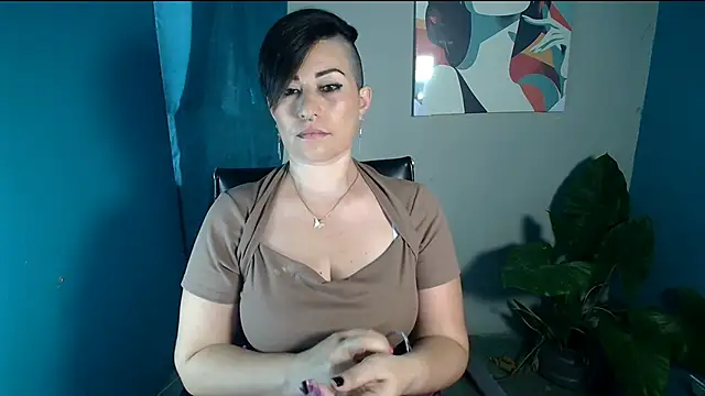 Sunny_rayz_ - naked +plug anal + doggy