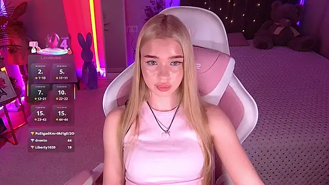 Milla_Rae - up my legs and tease you