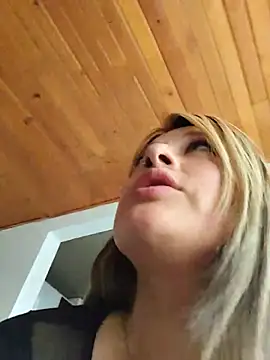 Neve_Collins - Deep throat 🥵