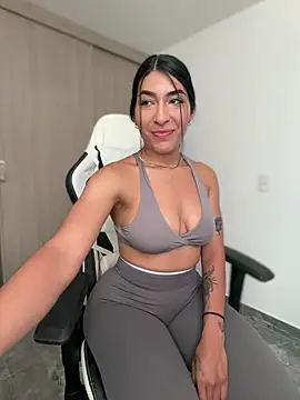 AshleyG_222 - OPEN ASS IN YOU FACE PAPI 😈