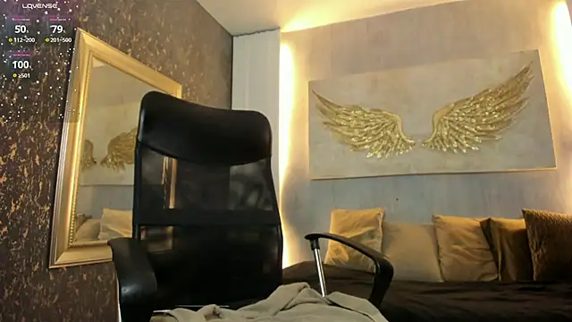 Naia_Bellemont - RIDE DILDO HOT 😈