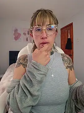 Mar_puentes - STRIPTEASE + SEXY DANCE
