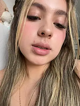 Cloee_Rainbow1 - Boobsjob with oil 💦🍒🍆🍒💦🤤