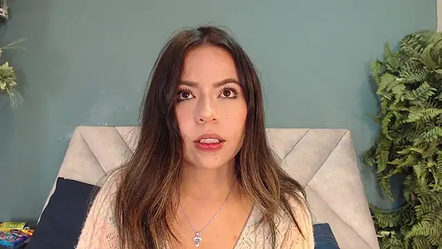 EmmaBellini - Spank ass x10