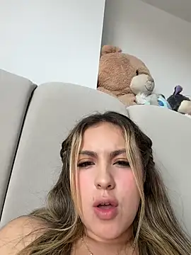 Cloee_Rainbow1 - Boobsjob with oil 💦🍒🍆🍒💦🤤