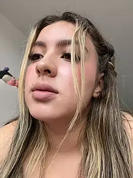 Cloee_Rainbow1 - Boobsjob with oil 💦🍒🍆🍒💦🤤