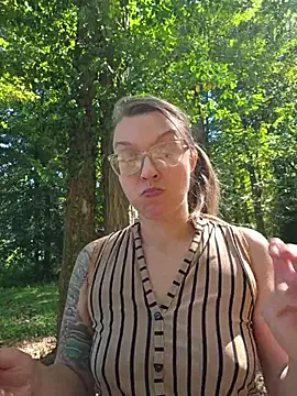 NicolePearl - Remove Bra Under Top