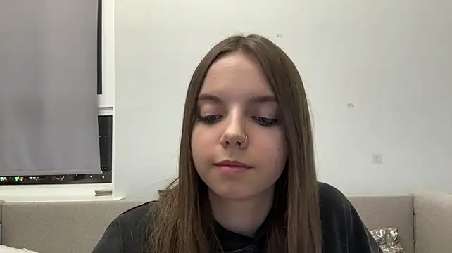 LisaPorse - show belly + cute wink