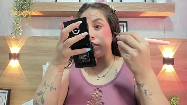 LucyClem - Fingers in the ass🍒