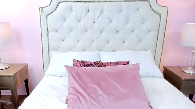 ScarletMore - sex machin in pusy wet