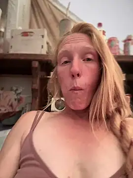 GoldenFlameGoddess - Someone unalived my dog. Make me smile