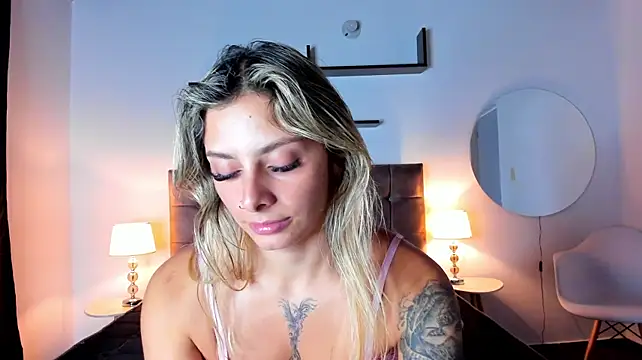 AliceColin - slap my tits