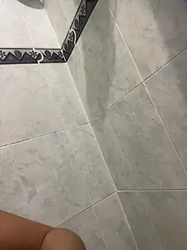 Pamela23x - squirt in your face