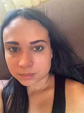 Regina425 - I'm going to put a dildo in my pussy.