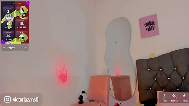 Vickyallien - Rub pussy