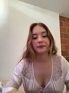 Sarah_milerr - At Goal: SHOW BOOBS