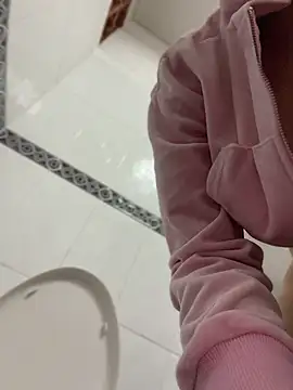 ArieliciousXXX - FINGERING IN PUBLIC HALL❤️‍🔥
