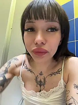 Babydolll - LEAVE SHORTS IN URINAL IN PUBLIC MAN WC