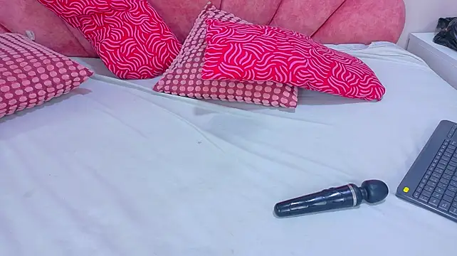 MyApril__ - Masturbate your cock with tits