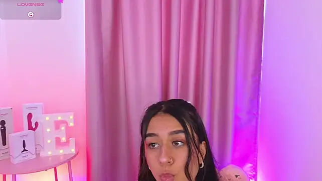 Emiily_Scott1 - make a mess on my face 💦💗