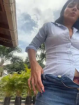 LuxeBrunetteXXX - SHOW YOUR ASSHOLE IN WORK 🍑
