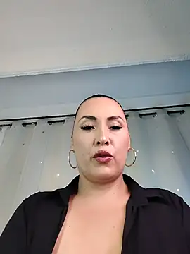 Valeriaa_cruz - my tits for you to suck