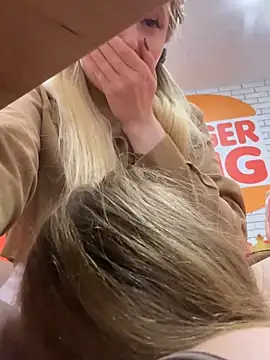 SiaLater - Take off top sitting in crowded🍔KING