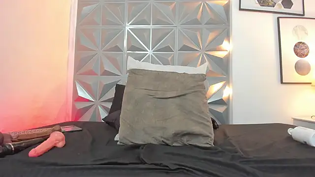 Tatihornyy1 - Ride torso and squirt Domi🍆