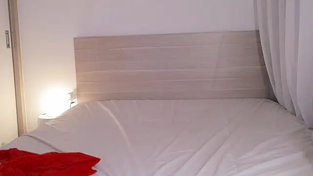 SpiderIily - change clother sexy and dance