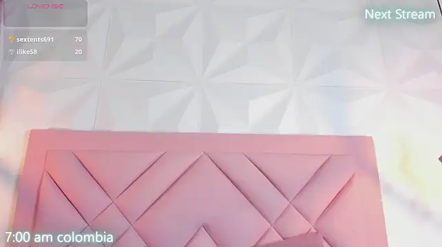 Caroline_daring - Show your tits with saliva. 🍒🌸