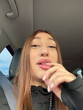 Sara_fun - Two girls naked in car