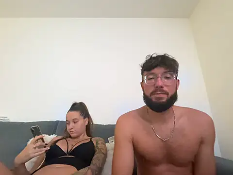 Duomagique_off - Seins nus 🔞🍒