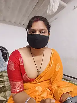 SexyBhumii - ass show