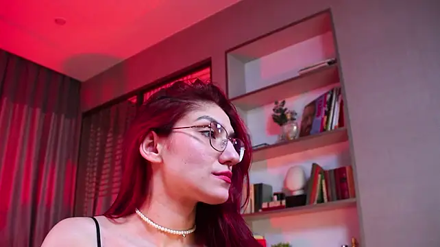 Roxa_Lana - tease you with my sexy legs
