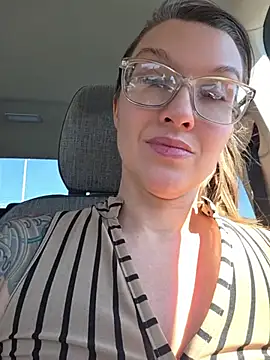 NicolePearl - Remove Panties Under Skirt