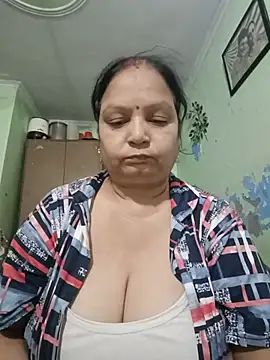 Kavya_kapoor - I will u my boobs oil