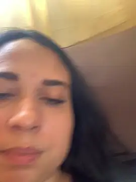 Regina425 - I'm going to put a dildo in my pussy.