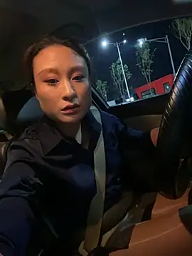 Xingchen-002 - 戶外露天、坐脸視角嘲喷⋯⋯