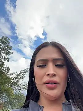Sara_fun - Two girls naked in car