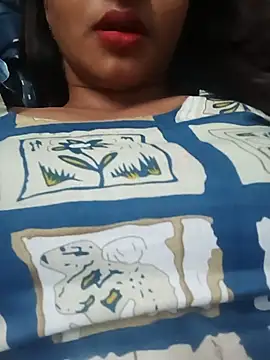 Avii5 - Showing boobs